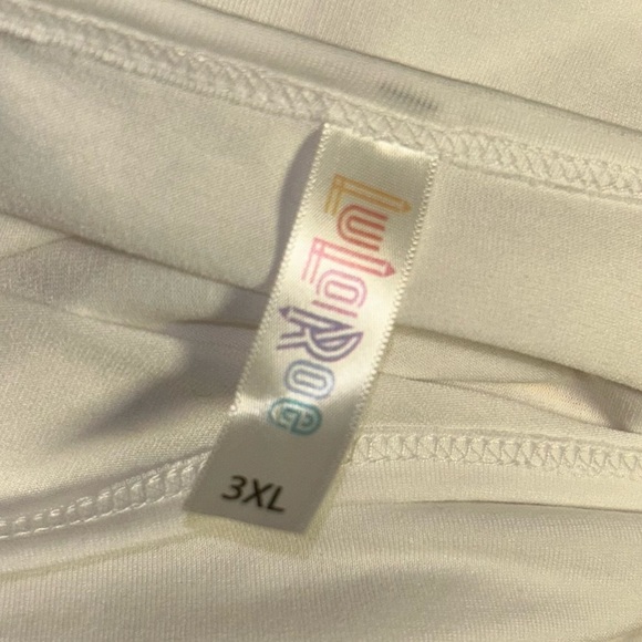 LuLaRoe Lynnae black Long Sleeve Top plus size 3X tee 24 - Picture 4 of 5